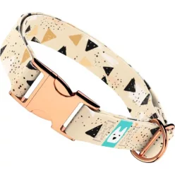 April&June absztrakt háromszög mintás nyakörv